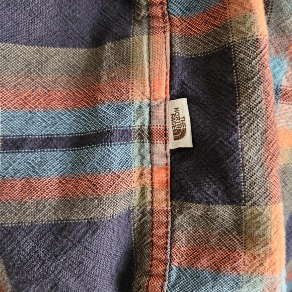 The North Face Plaid Flannel - Picture 5 of 7